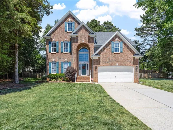 100 McNaughton Ct, Garner, NC 27529