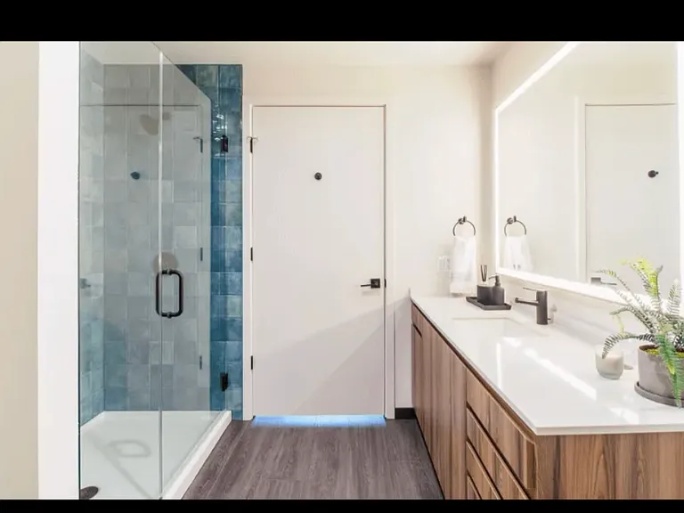 152 N Ashland Ave #1002 — Photo 7