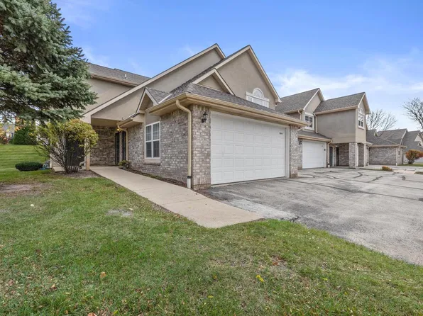 9044 W Elm COURT #D, Franklin, WI 53132