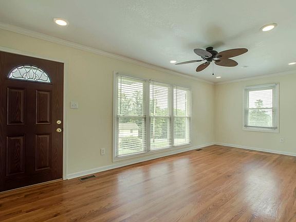 4th image of 607 Scenic Dr
