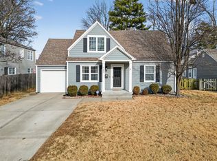 4640 W 70th Ter, Prairie Village, KS 66208