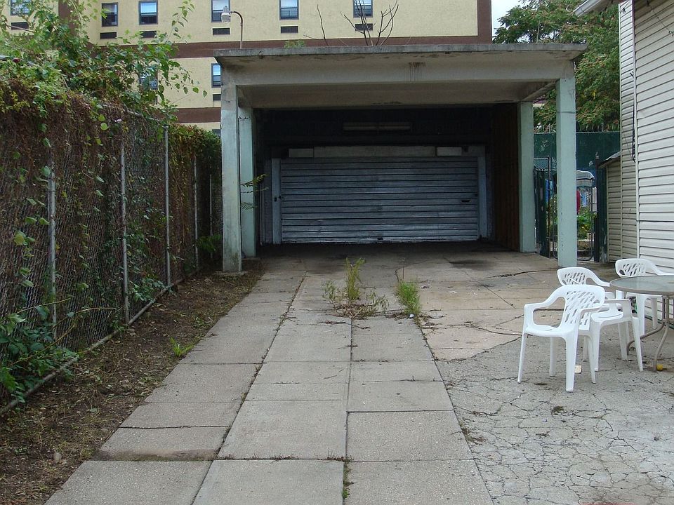 1st image of 9028 138th St