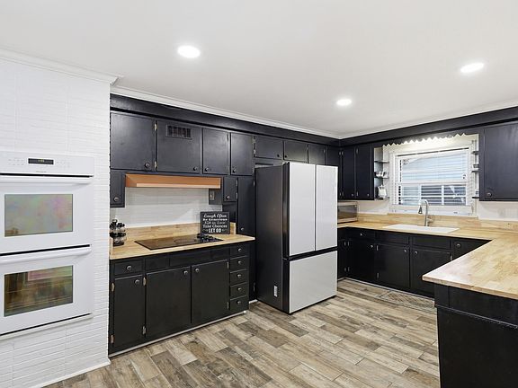 2nd image of 106 Ansel Dr