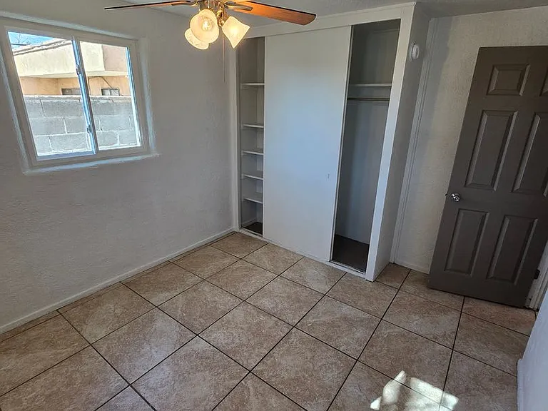 4811 Comanche Rd NE — Photo 43