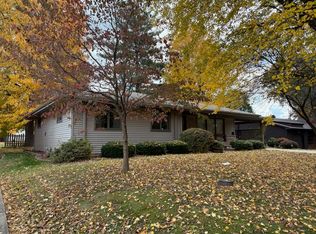 502 S Jackson St, Newton, IL 62448