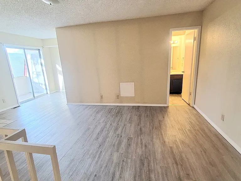 2217 E 66th Pl #910 — Photo 10