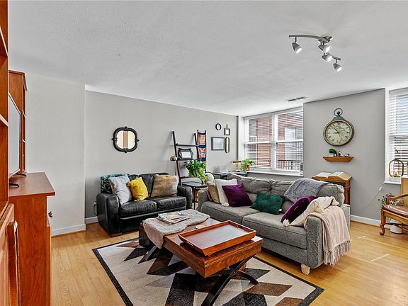 2nd image of 5696 Kingsbury Ave #409