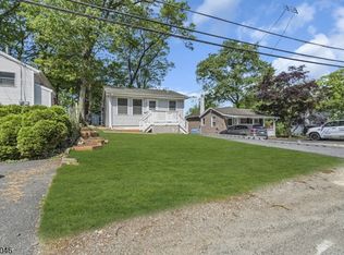406 Brooklyn Mountain Rd, Hopatcong, NJ 07843