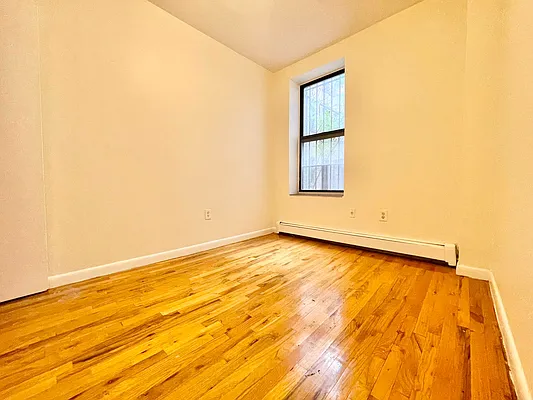 Rented by City Connections Realty | media 5