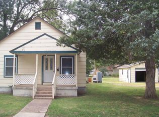 1109 S Washington Ave, Chanute, KS 66720