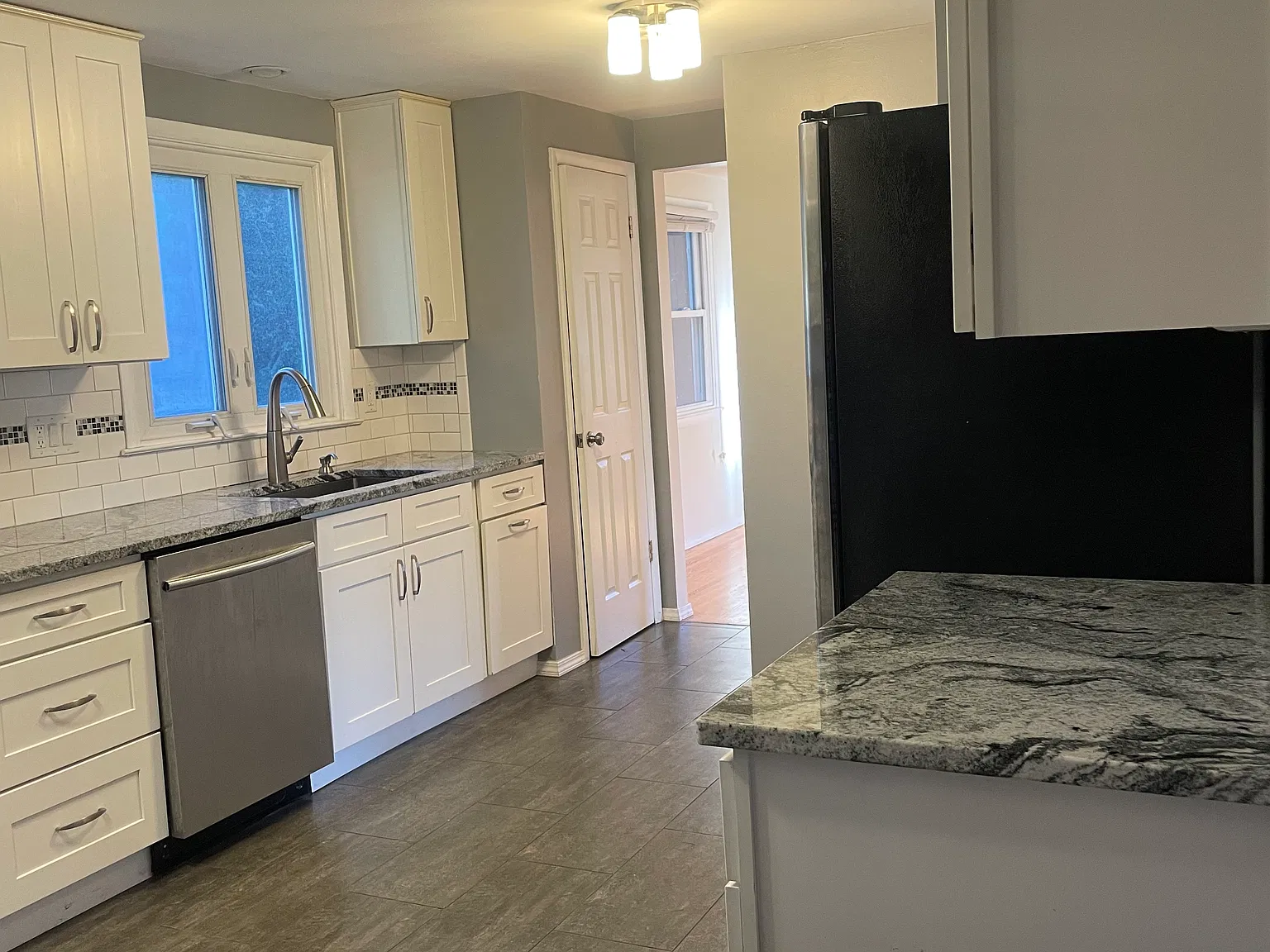 3 bed, 1668 sqft, $2,900 — Photo 4