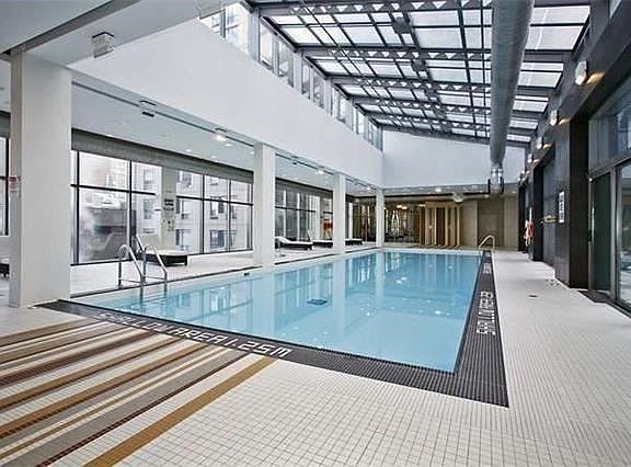 5th image of 38 Grenville St #4108