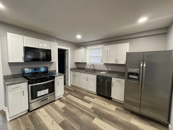 151-153 Leighton St., 151-153 Leighton St #1, Fitchburg, MA 01420