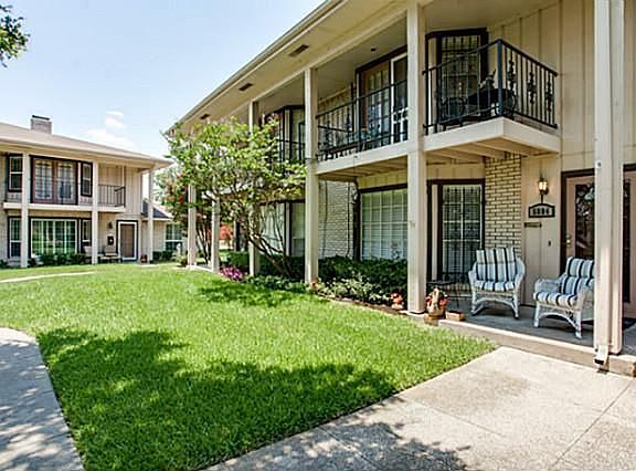 2nd image of 5804 Marina Dr