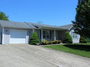 172 Manley Ave, Vine Grove, KY 40175