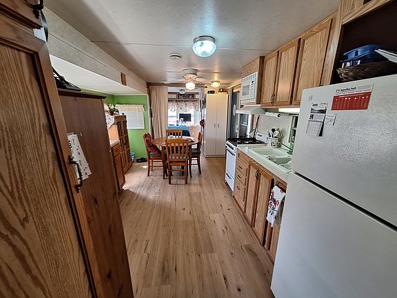 5th image of 37251 Chancey Rd #207