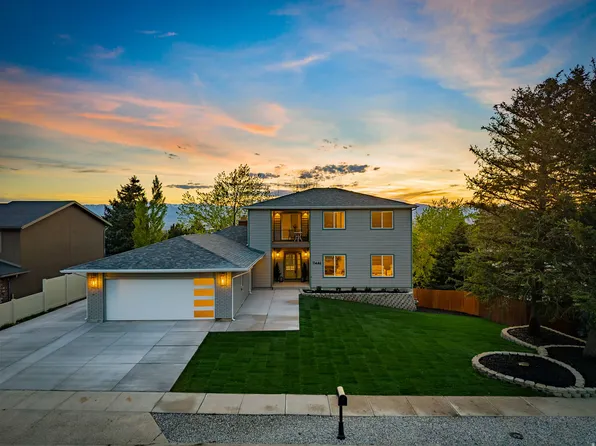 11446 S Mountain Ridge Cir, Sandy, UT 84092