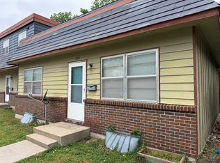 104 Pine Haven Ct, Lawrence, KS 66046