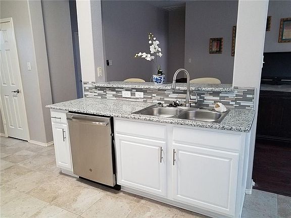 2nd image of 7113 Stephanie Ct