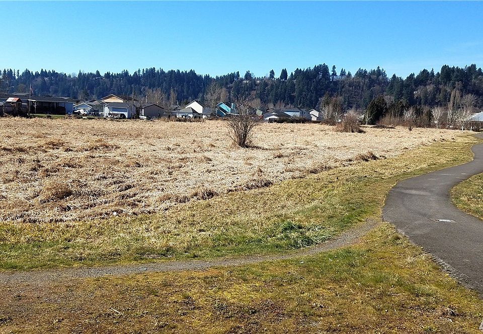 2nd image of 350 Ellingson Rd