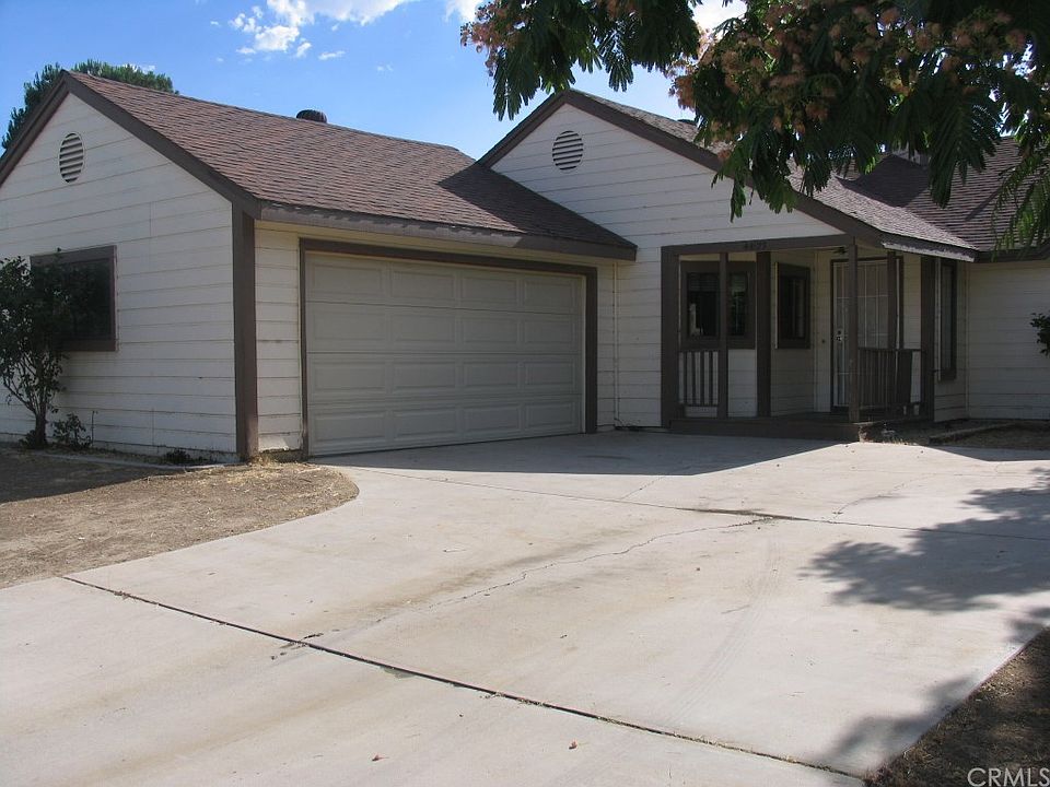 1st image of 44123 Dahlia St