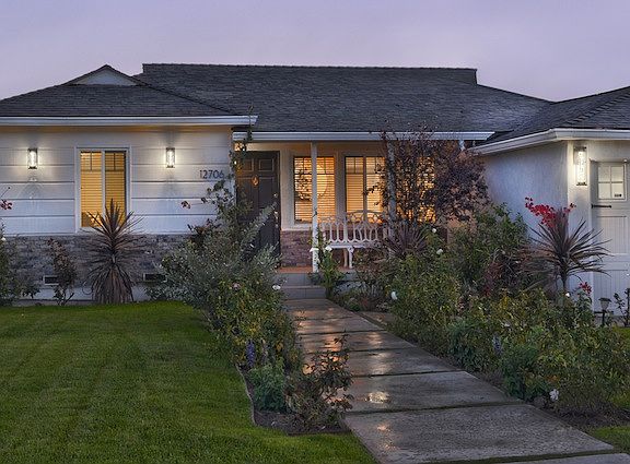 2nd image of 12706 Emelita St
