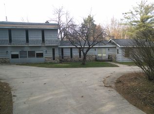 3487 E Monroe Rd, White Cloud, MI 49349