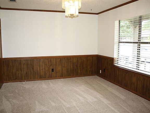 4th image of 3555 Wimbledon Dr
