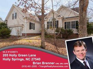 205 Holly Green Ln, Holly Springs, NC 27540