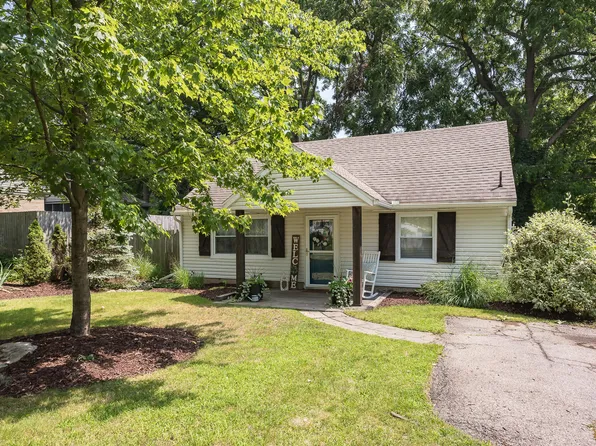 1150 Parmelee Ave NW, Grand Rapids, MI 49504