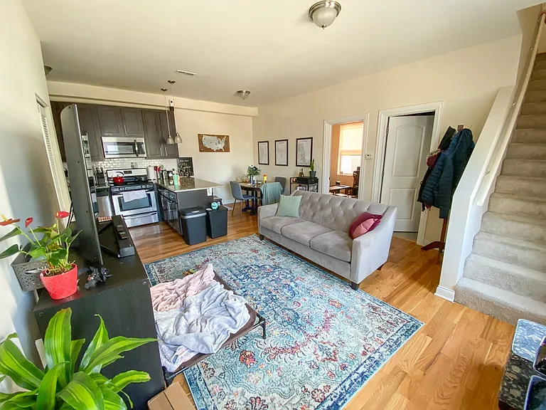 1536 W North Ave — Photo 4