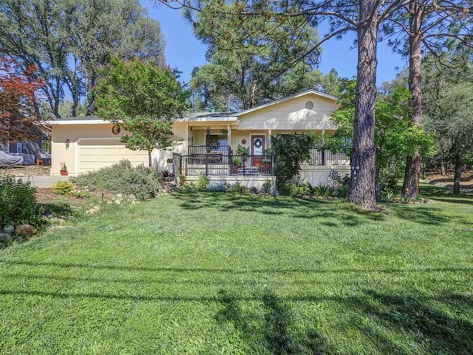 1st image of 17913 Lake Forest Dr
