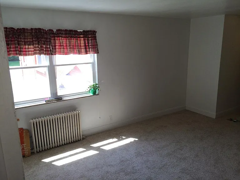 906 Walnut St — Photo 14