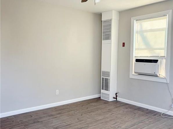 norfolk-virginia-79218850 picture