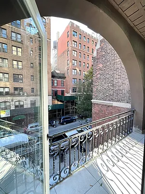 Rented by Compass | media 5