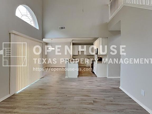 3rd image of 2407 Elliott Ave