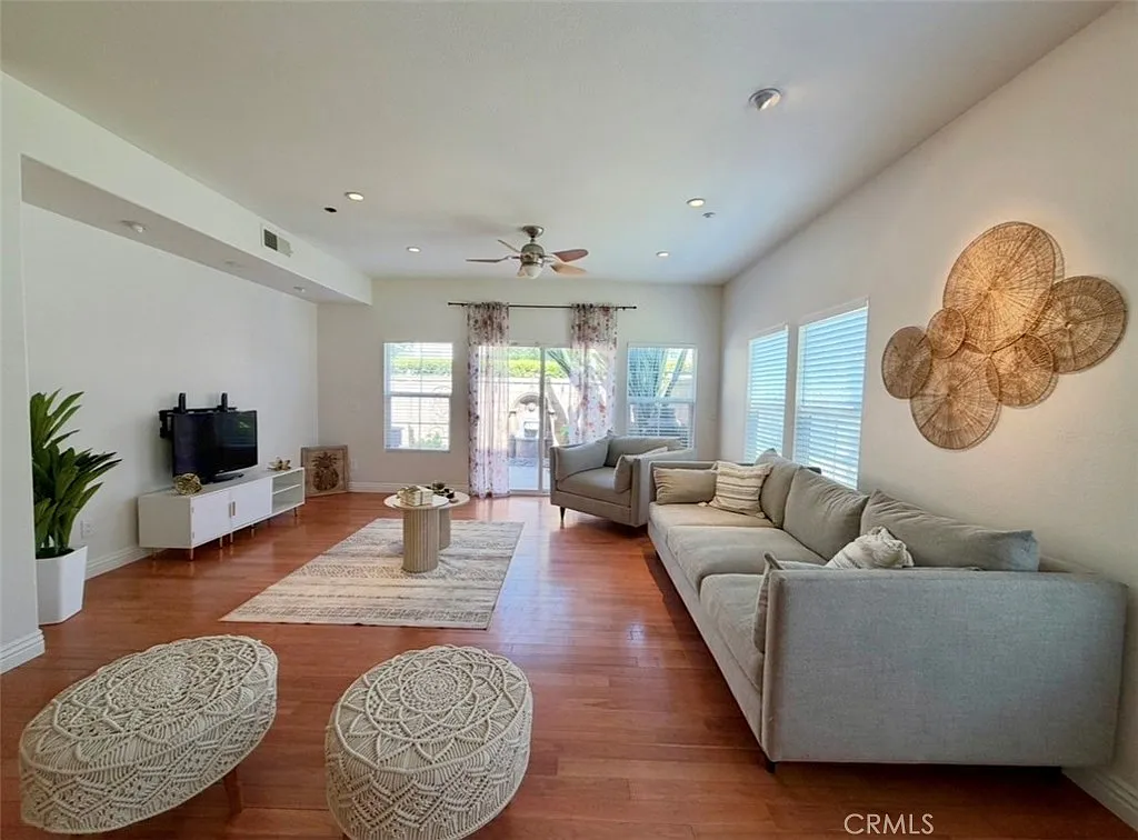 7331 Shelby Pl — Photo 3