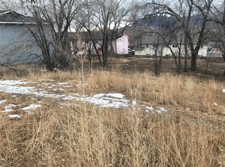 1095 Magnolia St, Colorado Springs, CO 80907