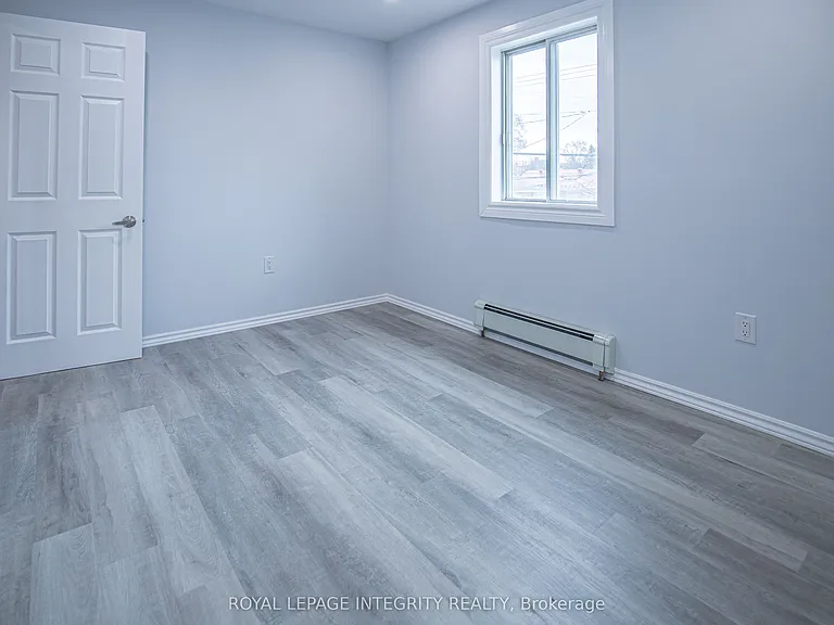 345 Richelieu Ave — Photo 23