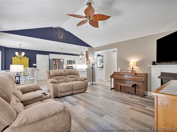 4th image of 4509 Sugarloaf Pl