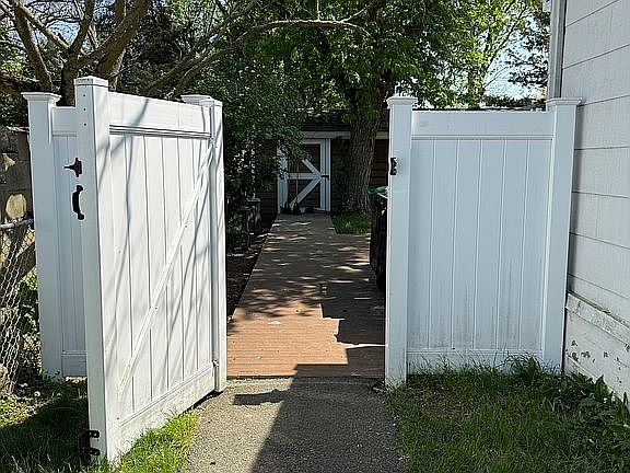 5th image of 474 Dover Rd