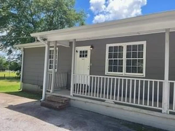 300 Rogers St, McDonough, GA 30253