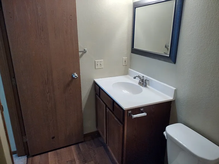 Regency East Apartments — Photo 13