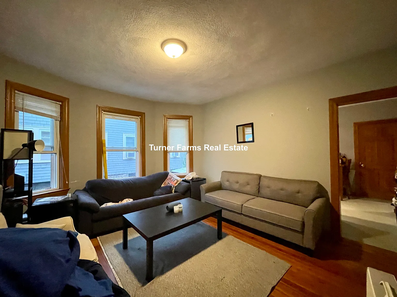3 bed, 9999 sqft, $4,350 — Photo 1
