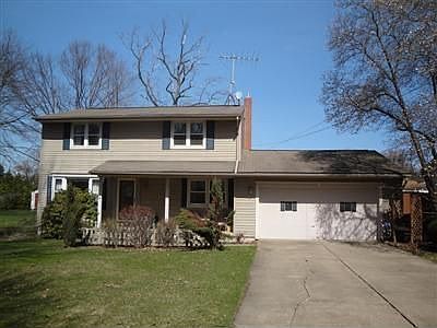 1st image of 107 Maplewood Dr