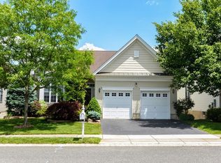 15 Turnberry Dr, Monroe Township, NJ 08831