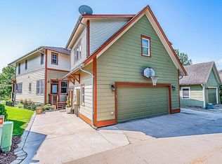 1018 1/2 Foster Rd, Iowa City, IA 52245