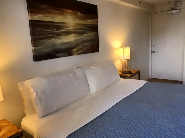 2463 Kuhio Ave APT 510, Honolulu, HI 96815