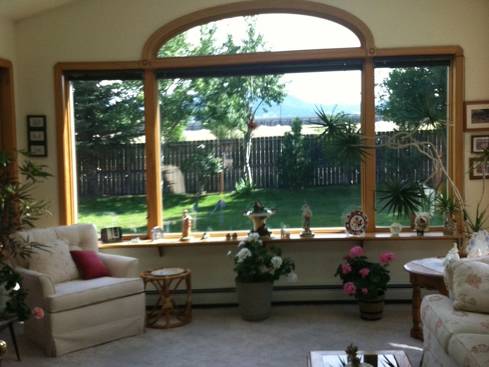 so INVITING SUNROOM
