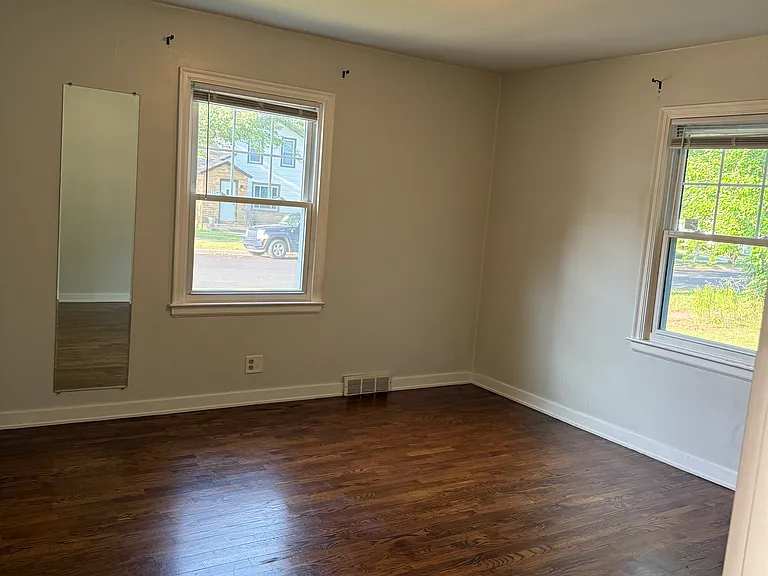 310 Washington Blvd — Photo 7